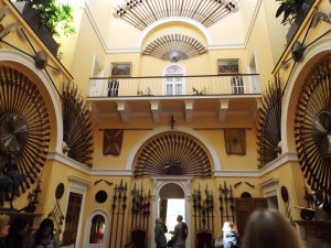 CASTLE - ARMORY entrance hall